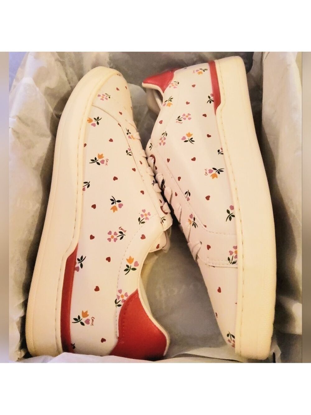 Coach Clip Low Top Sneakers with Hearts Size 10 - Picture 6 of 6